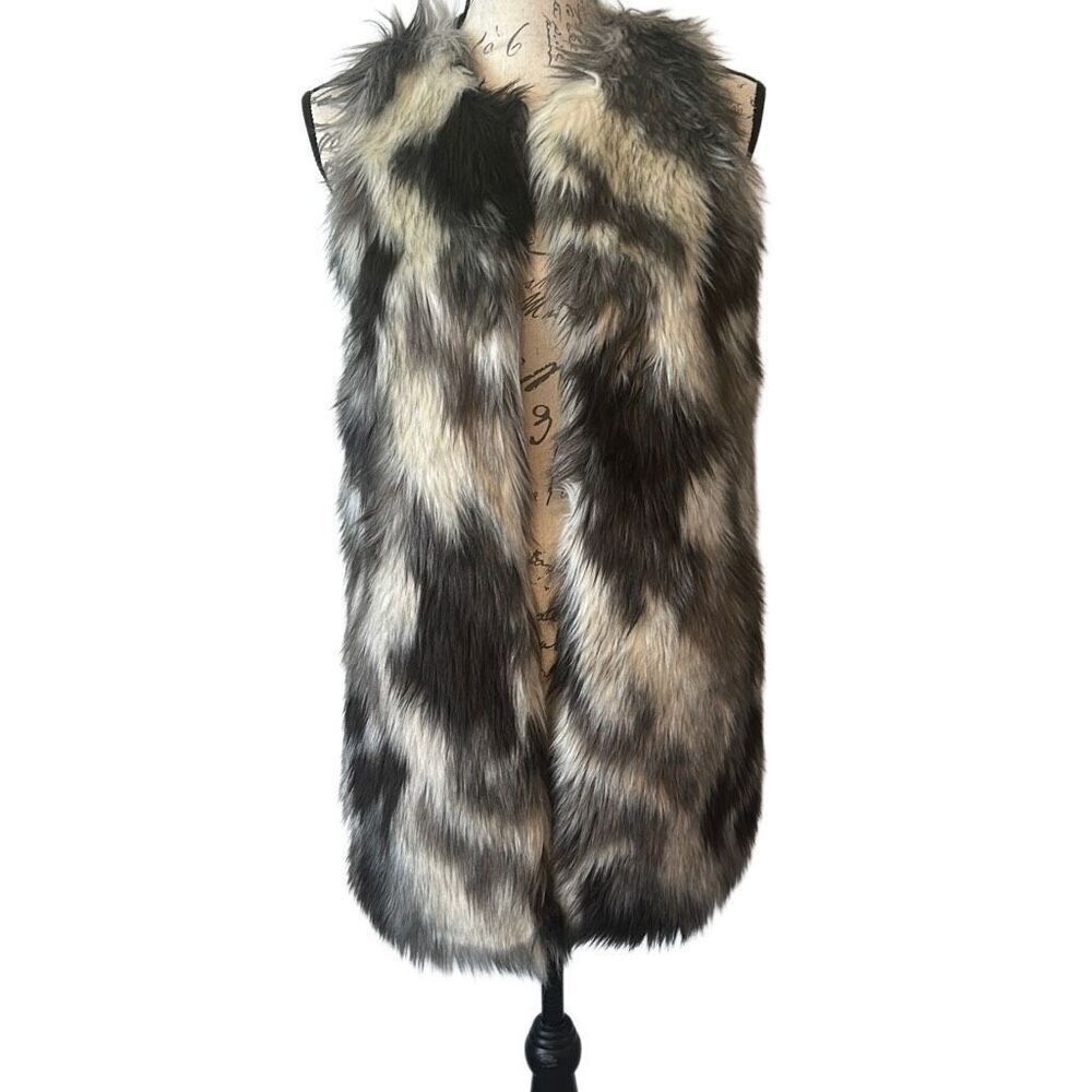 Almost Famous Black White Faux Fur Fashion Vest M